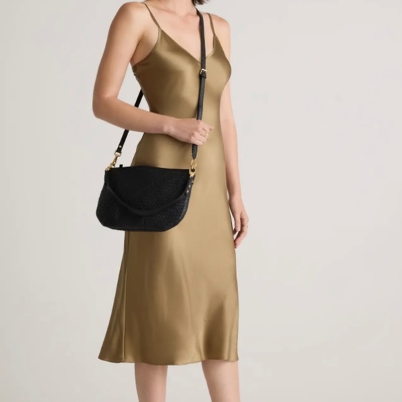 EUC Quince Italian Handwoven Leather Mini Shoulder bag in black - Picture 2 of 5